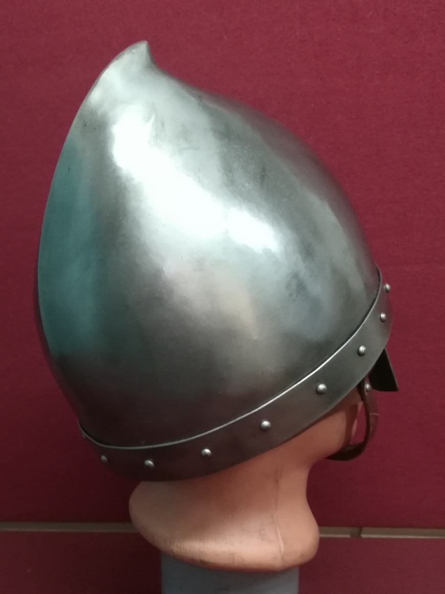 Шлем рыцарский, "Фригийский колпак" с наносником