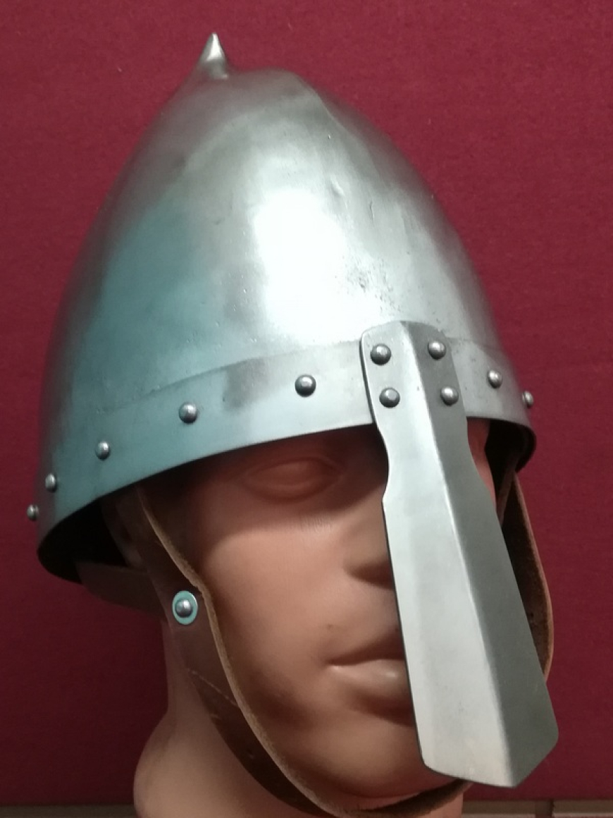 Шлем рыцарский, "Фригийский колпак" с наносником