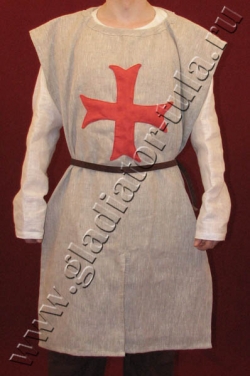 Костюм рыцарский XIII в с символикой ордена