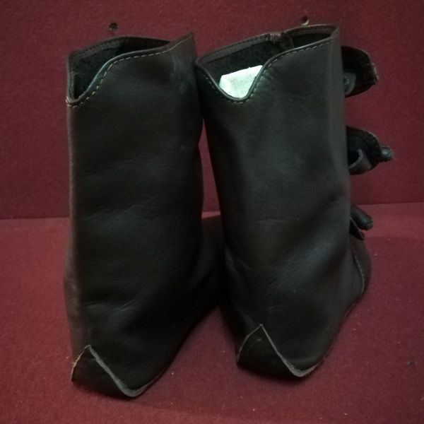 Обувь викингов. 9–11 века. Ботинки из Хедебю (тип 8)